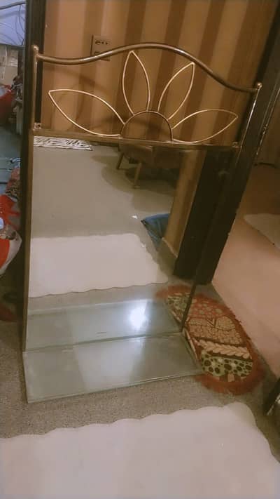 Ladies salon or house used big mirror
