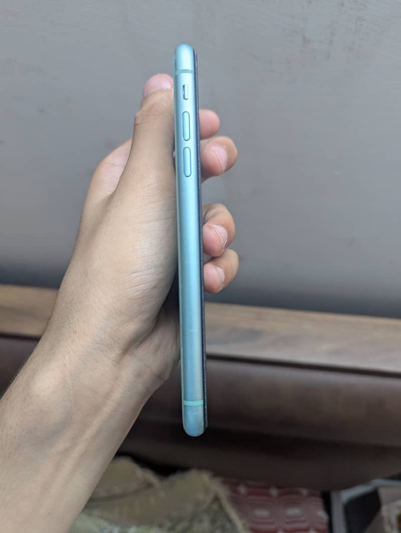 Apple iPhone 11 2
