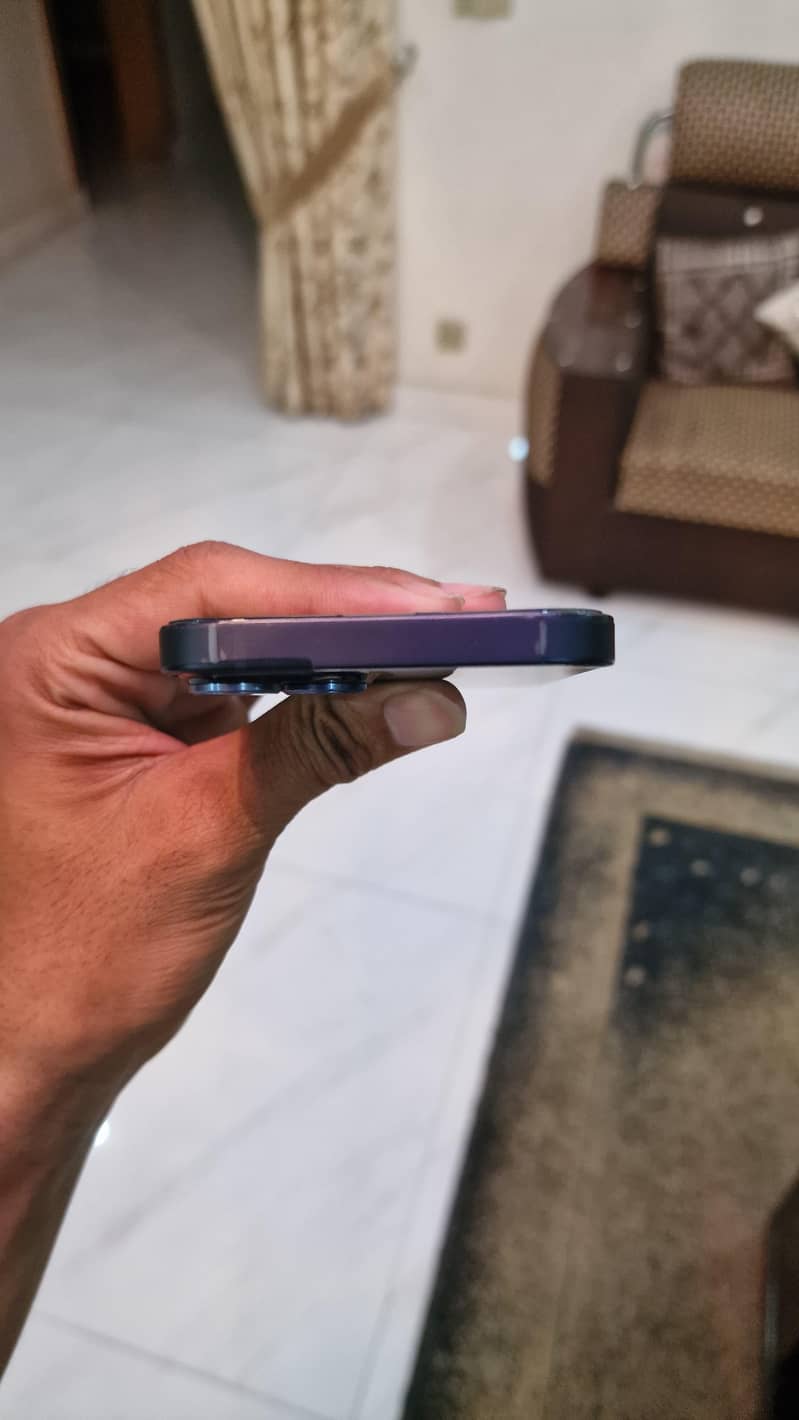 Apple iPhone 13 2