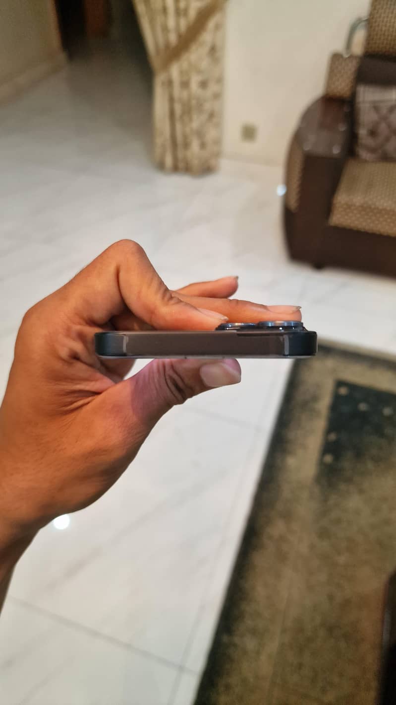 Apple iPhone 13 7