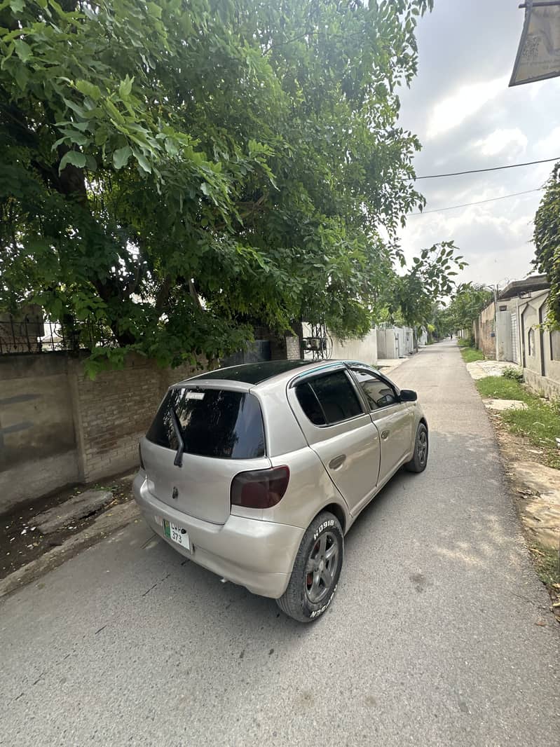 Vitz 2000 0