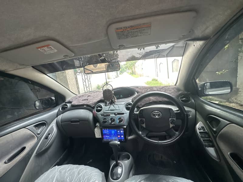 Vitz 2000 2