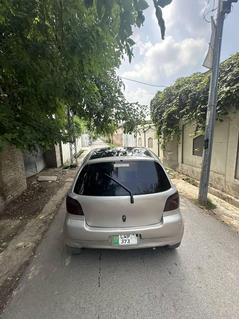 Vitz 2000 3