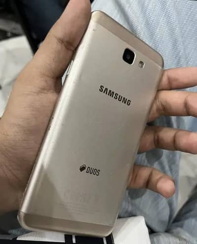 Samsung Mobile J5 Prime only mobile