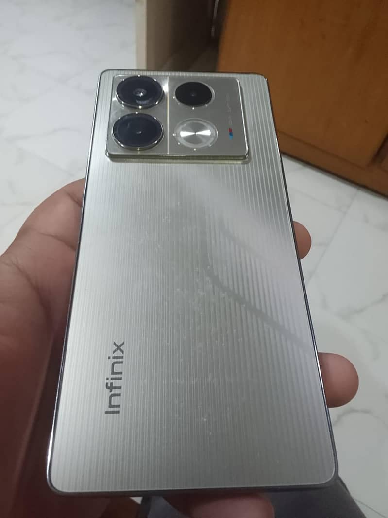 Infinix Note 40 1