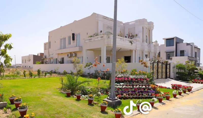 10 Marla Park Facing Plot 36