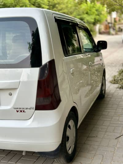 Suzuki Wagon R vxl 2017 model own my name neat clean car