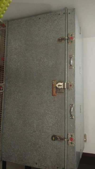 piati trunk for sale