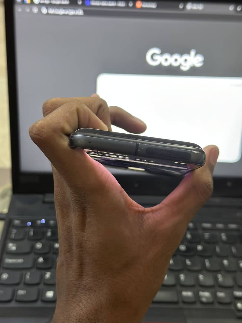 Google Pixel 8 5