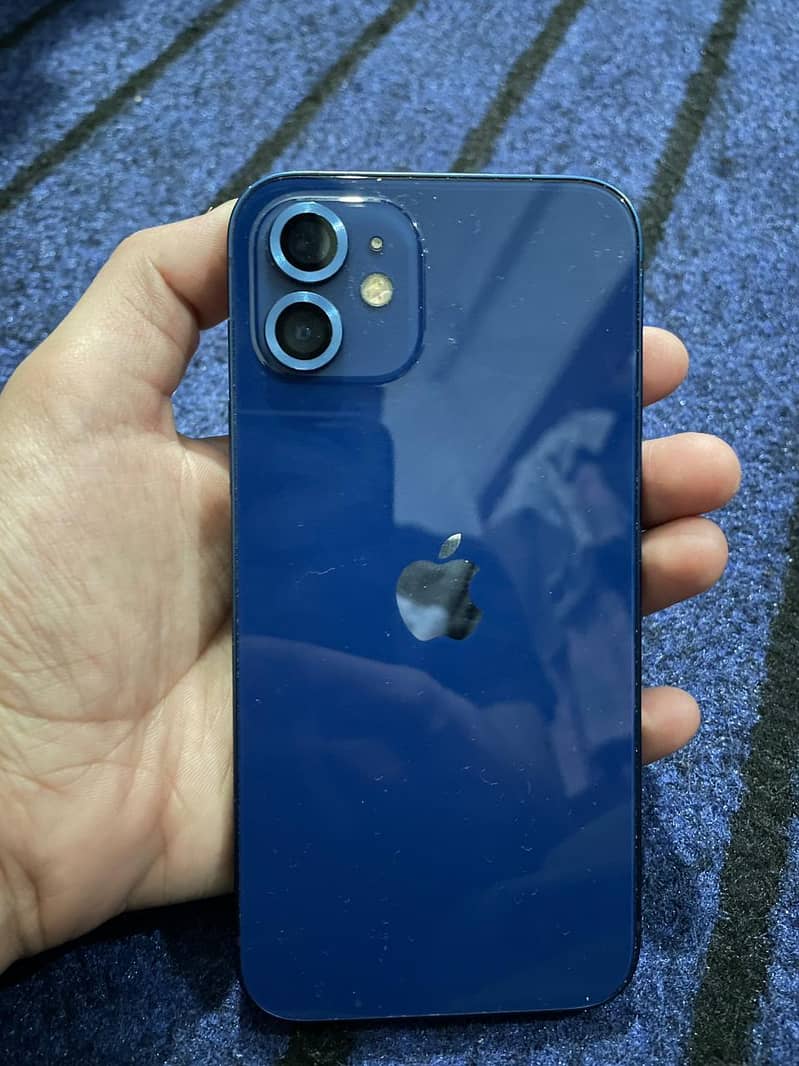 Apple iPhone 12 6