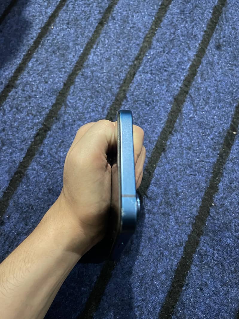 Apple iPhone 12 8