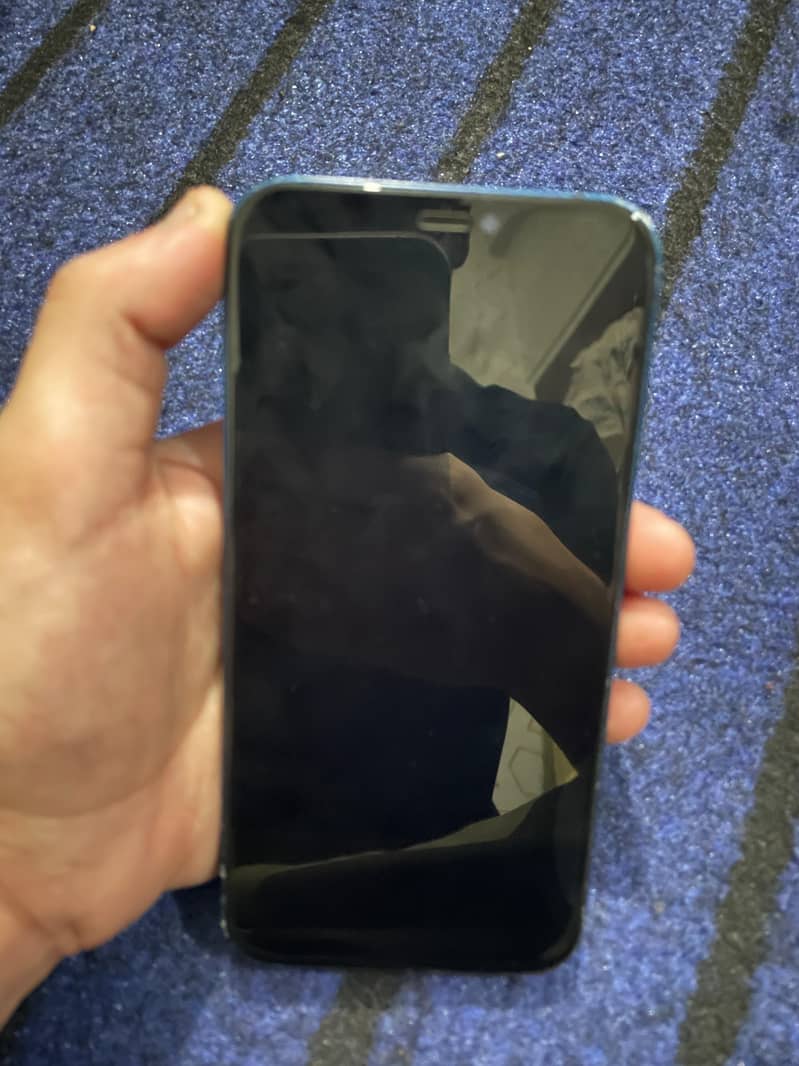 Apple iPhone 12 9