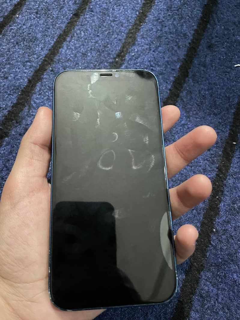 Apple iPhone 12 10