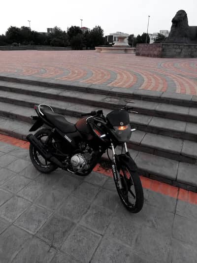 YAHAMA YBR 125