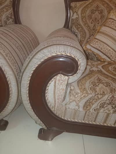sofa 7 seater.