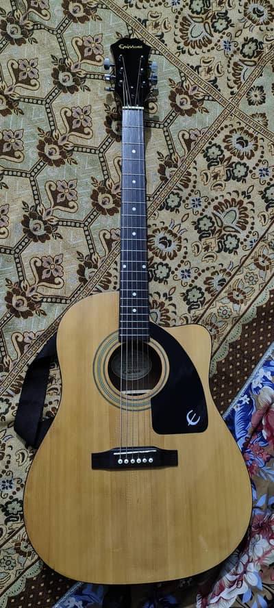 epiphone guitar Aj-100 CE