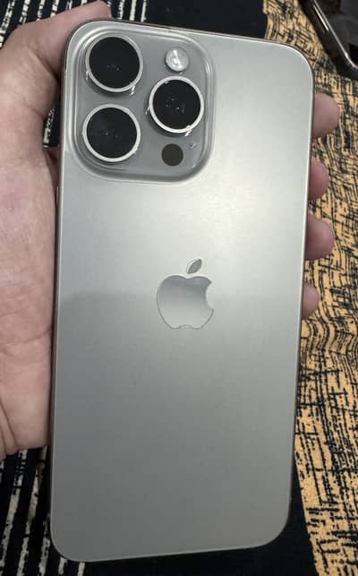 Apple iPhone 15 Pro Max | Natural Titanium 256GB