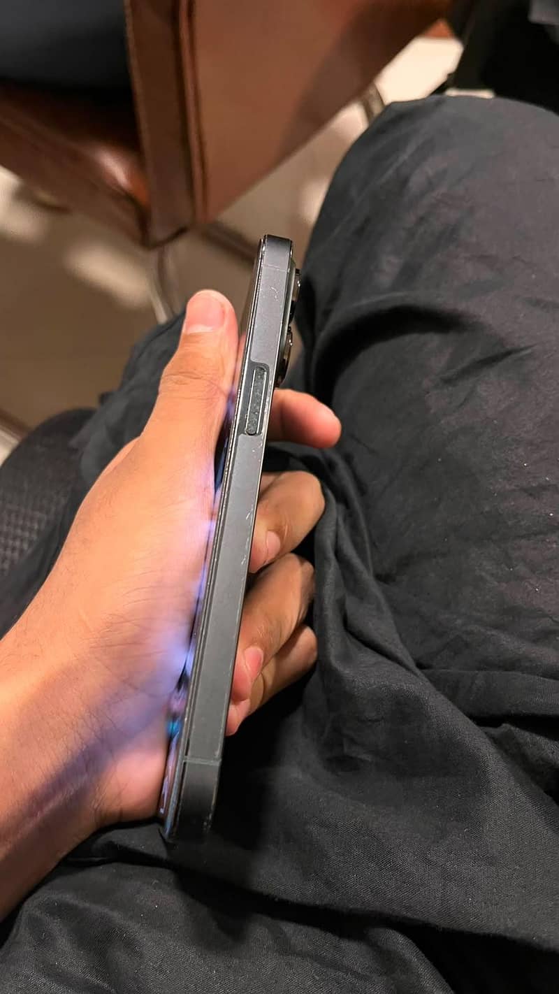 Apple iPhone 13 Pro 1