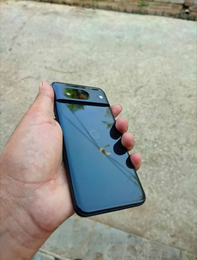 Google Pixel 8 3