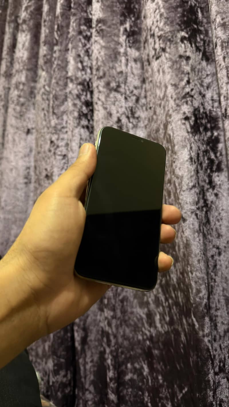Apple iPhone X 2