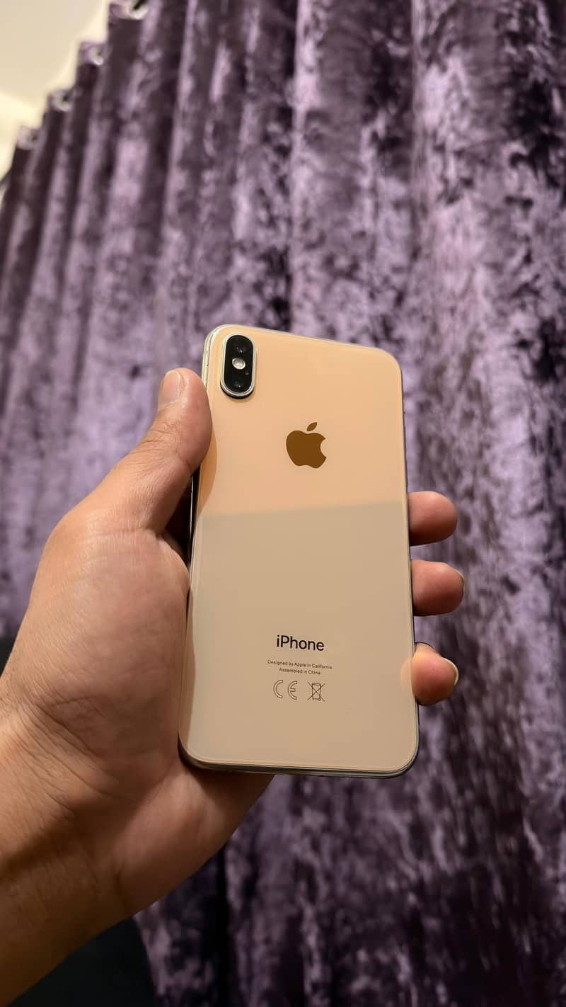 Apple iPhone X 4