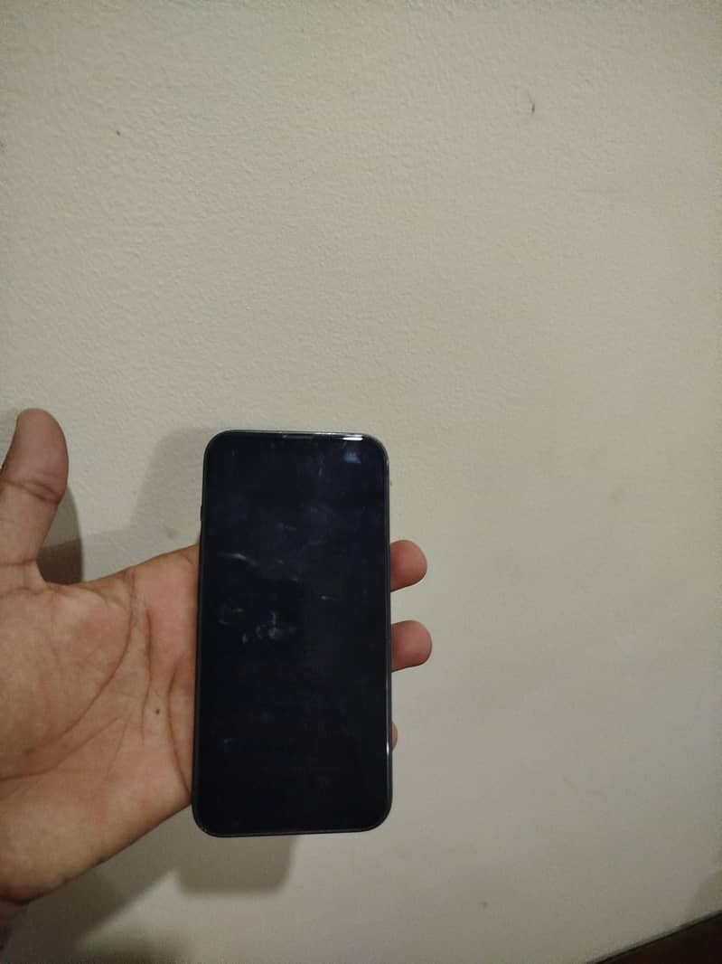 Apple iPhone 14 3