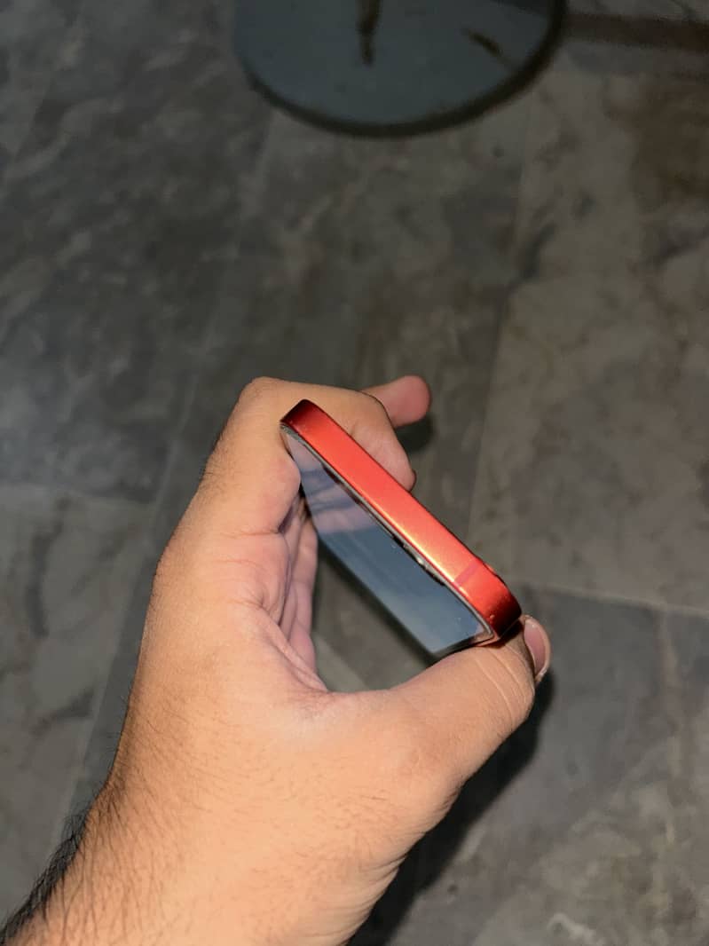 Apple iPhone 12 mini 4