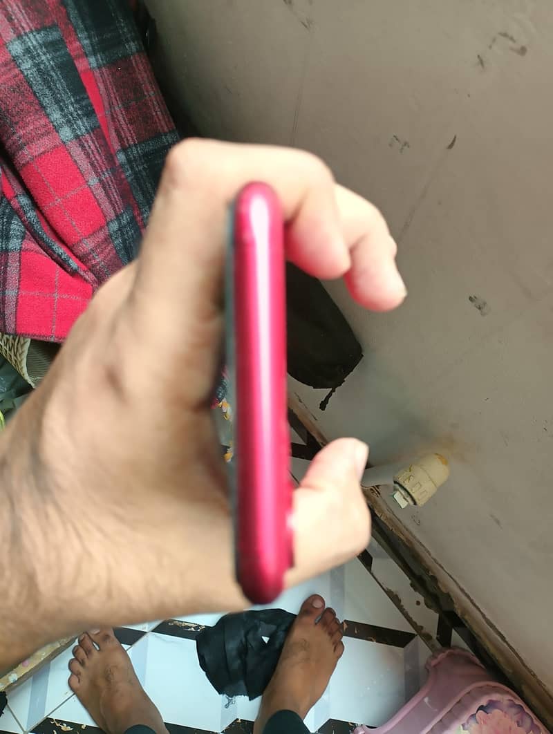 Apple iPhone 11 3