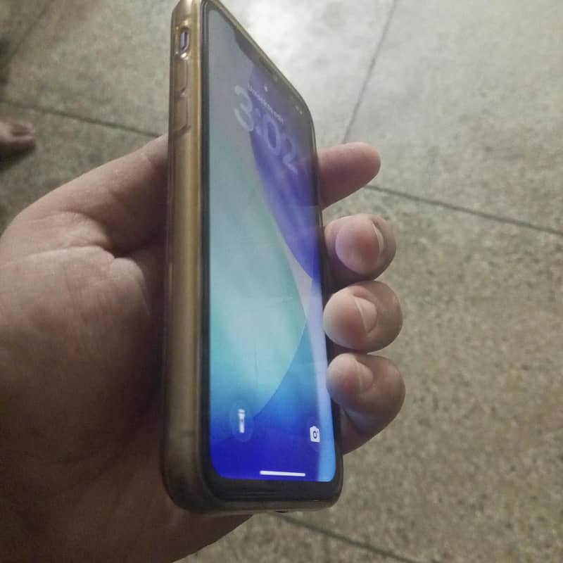 Apple iPhone 11 2
