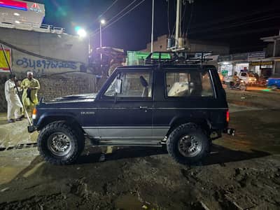 Mitsubishi Pajero 1985
