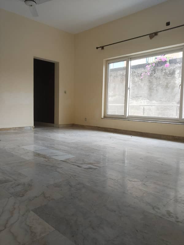 E11 finest upper portion 3bed 5