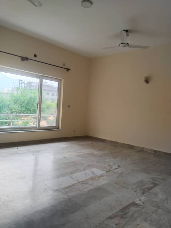 E11 finest upper portion 3bed 6