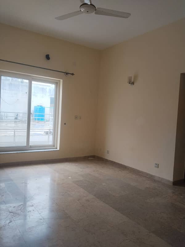 E11 finest upper portion 3bed 10