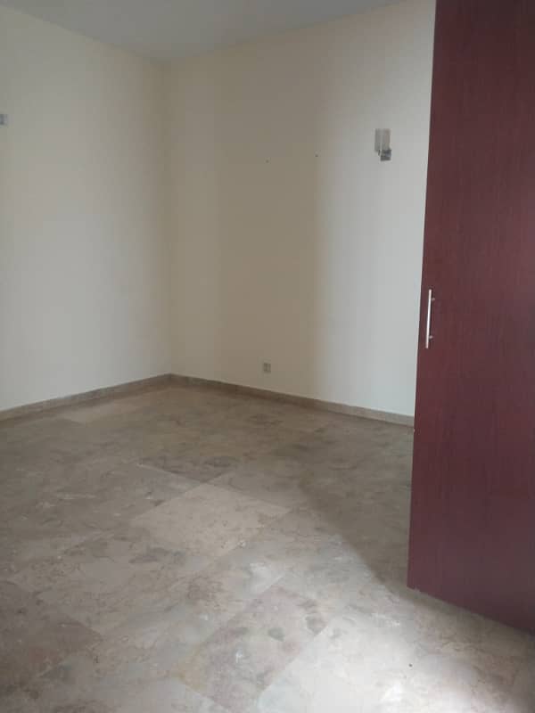 E11 finest upper portion 3bed 12