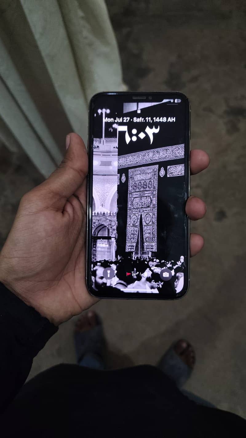 Apple iPhone X 5
