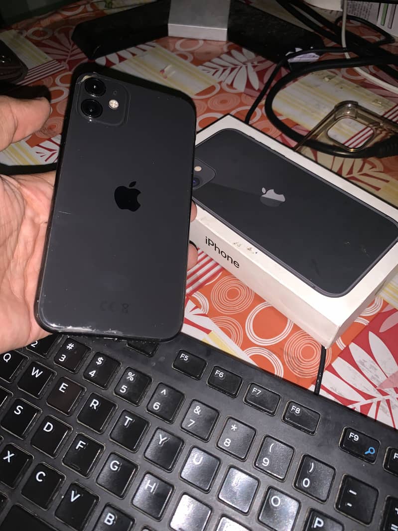 Apple iPhone 11 0