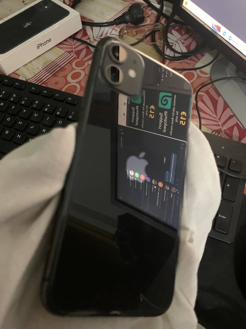 Apple iPhone 11 2