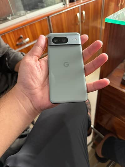 Google Pixel 8