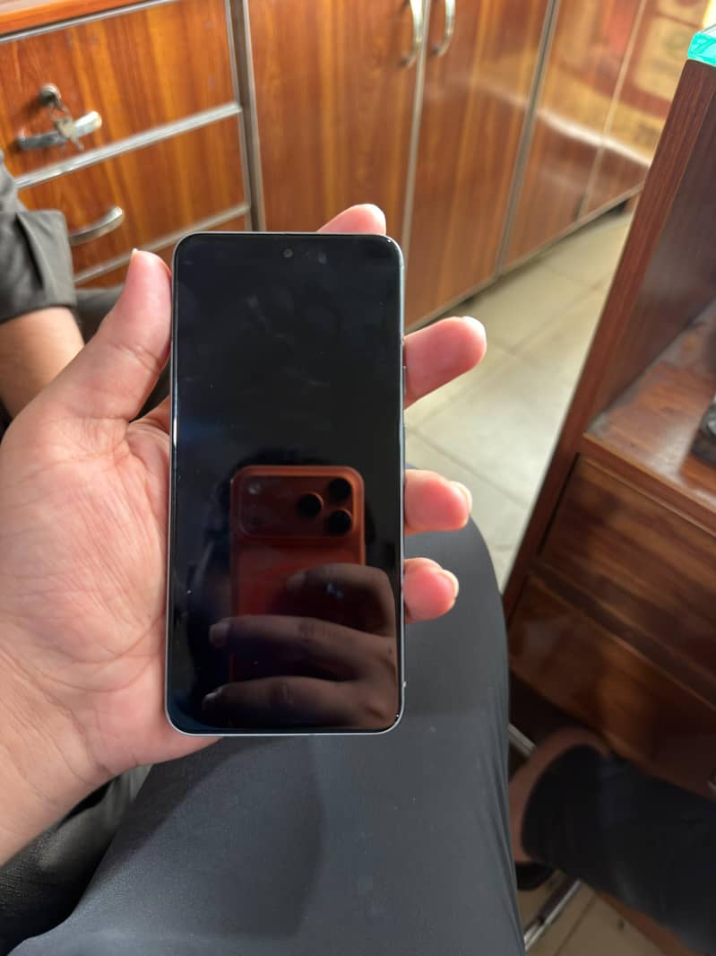 Google Pixel 8 2