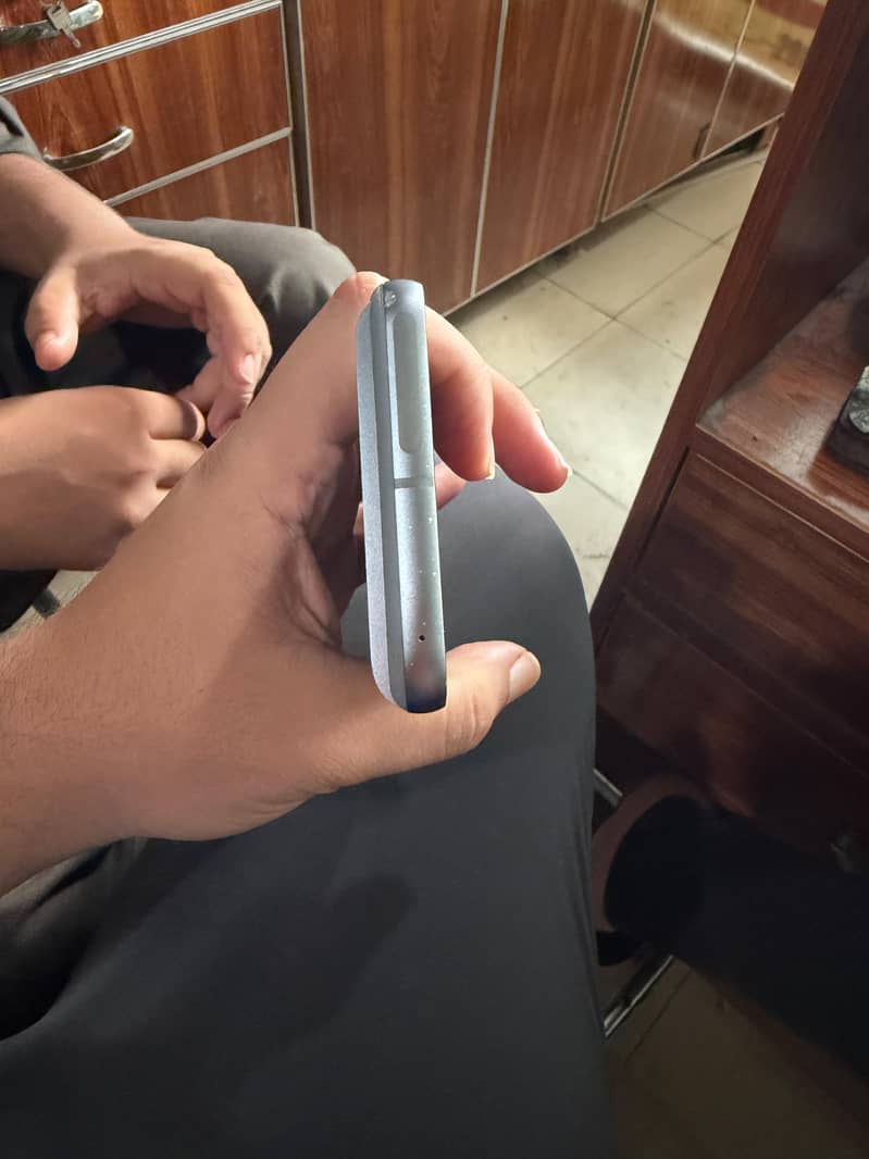 Google Pixel 8 5