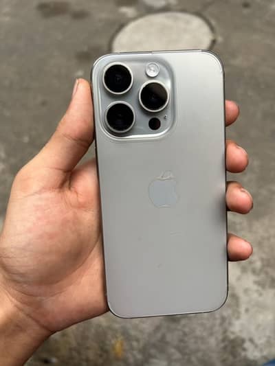 Apple iPhone 15 Pro Natural titanium