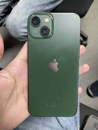 Apple iPhone 13