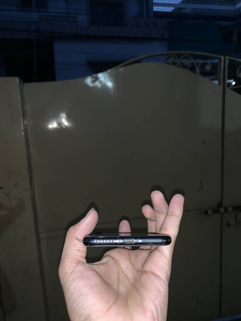 Apple iPhone SE 3