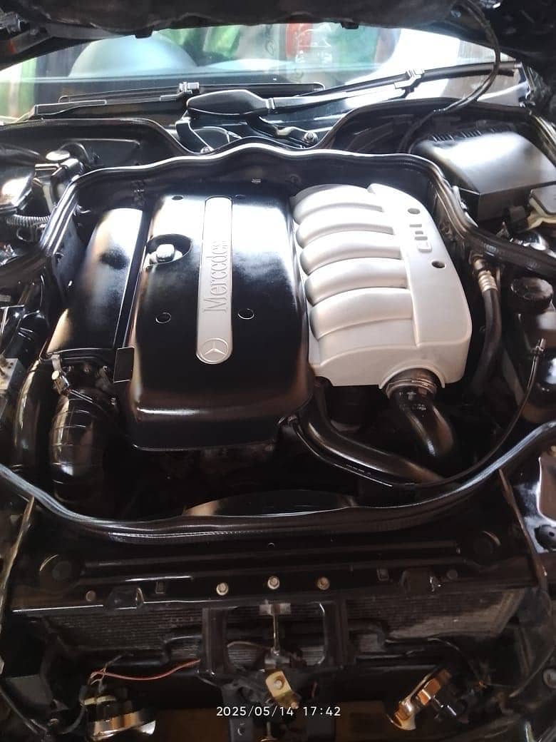 Mercedes E Class 2004 8