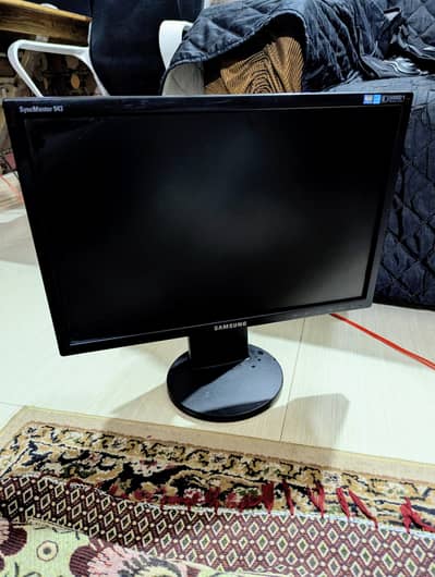 Samsung 19 inch LCD monitor
