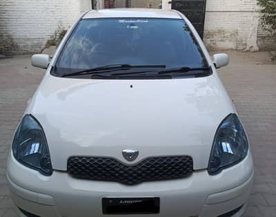 Toyota Vitz 2004 FL 1000cc (Antique)