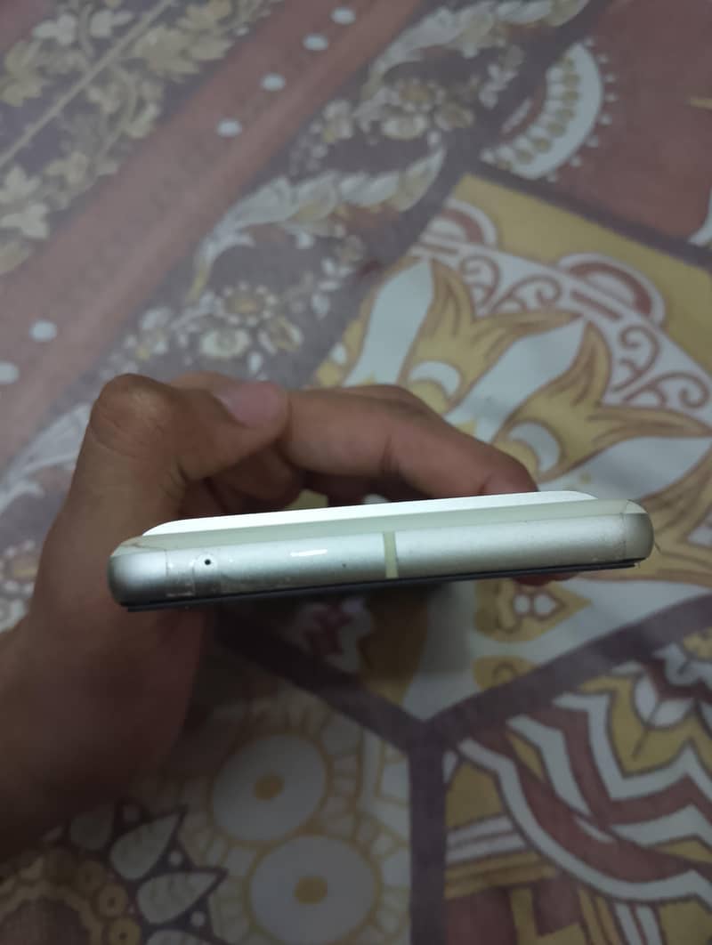Google Pixel 7 5