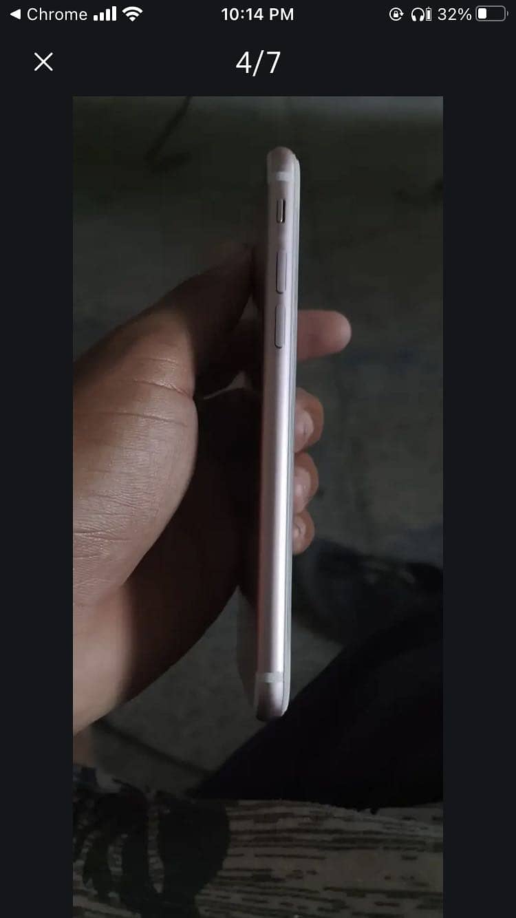 Apple iPhone 7 2