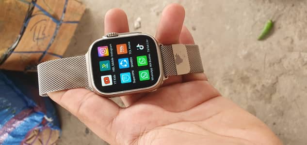 apple watch ultra in android style