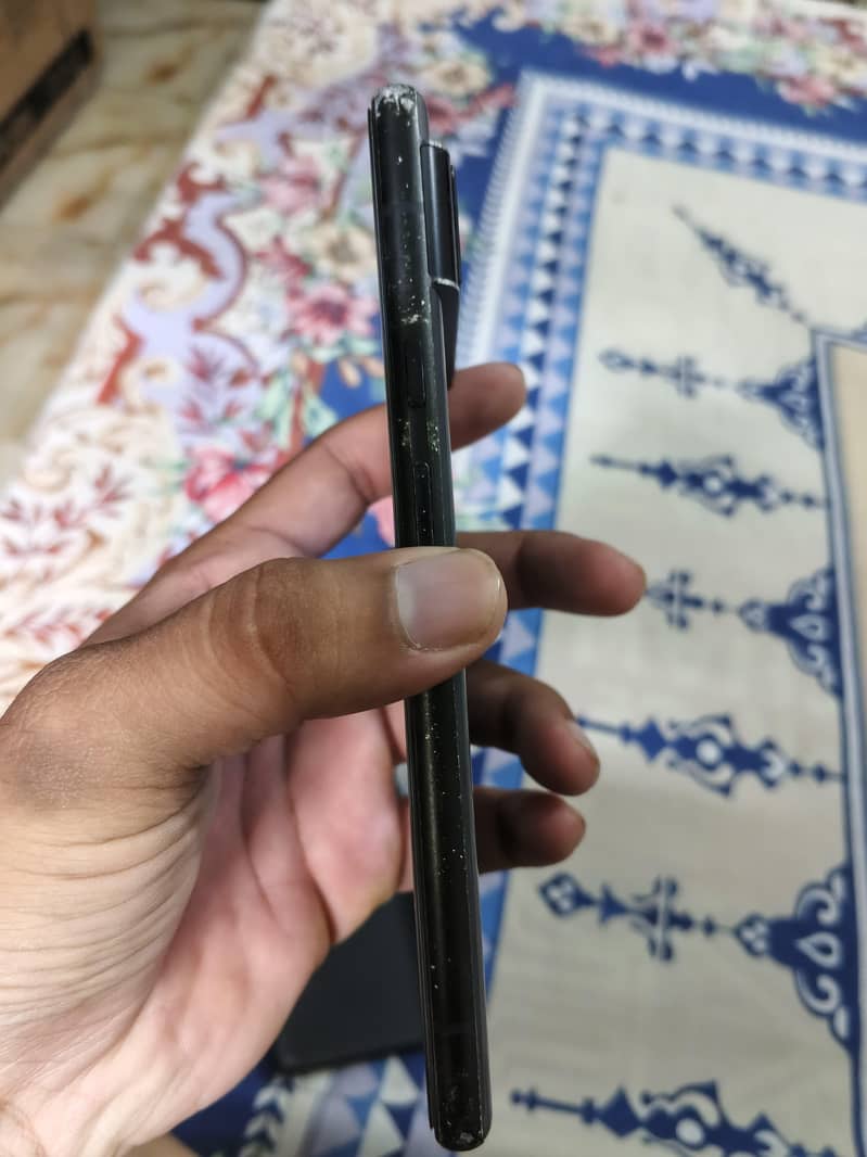 Google Pixel 6 4